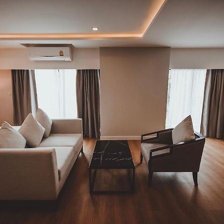Ava Hotel Phitsanulok Eksteriør billede