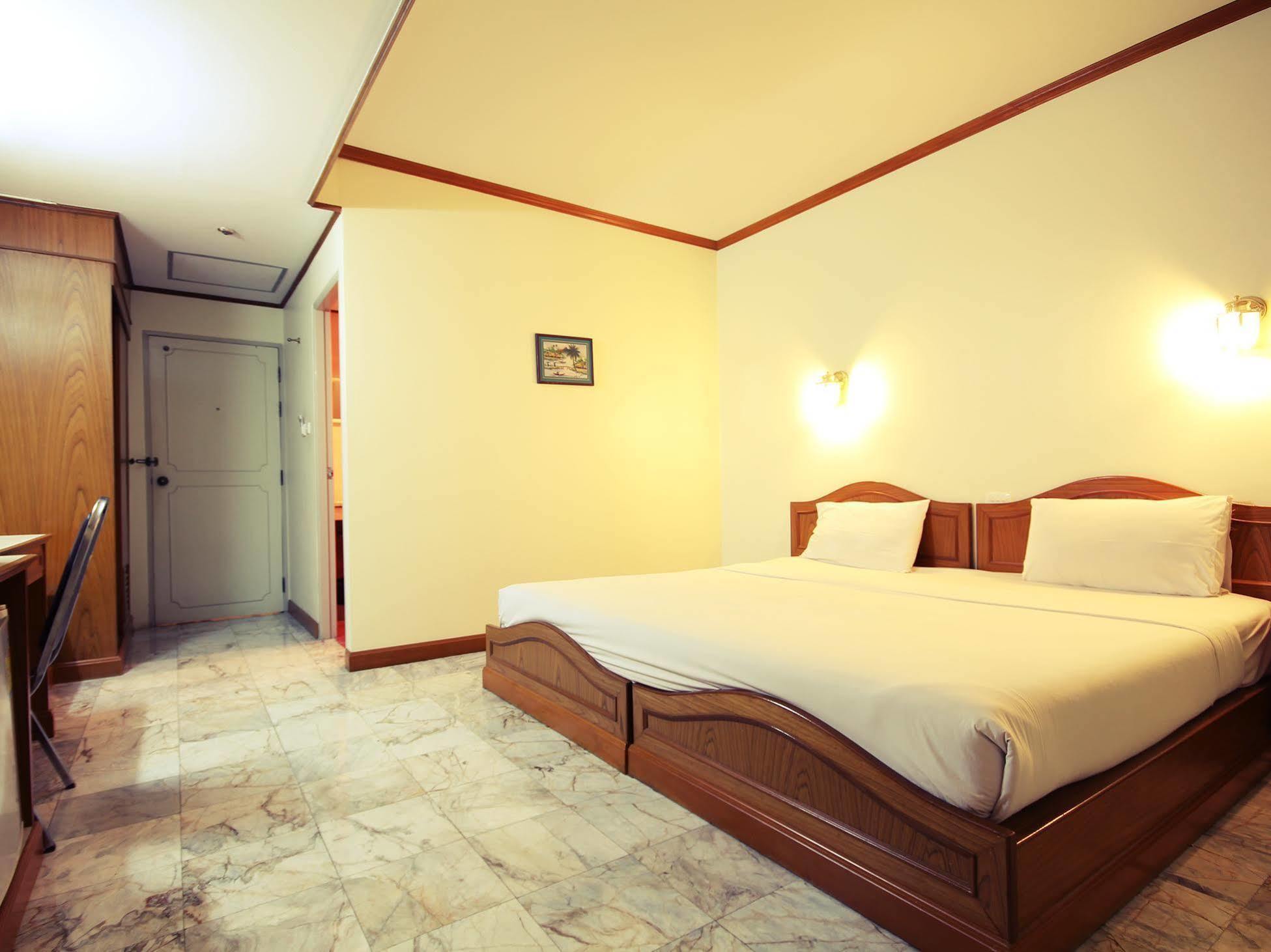 Ava Hotel Phitsanulok Eksteriør billede