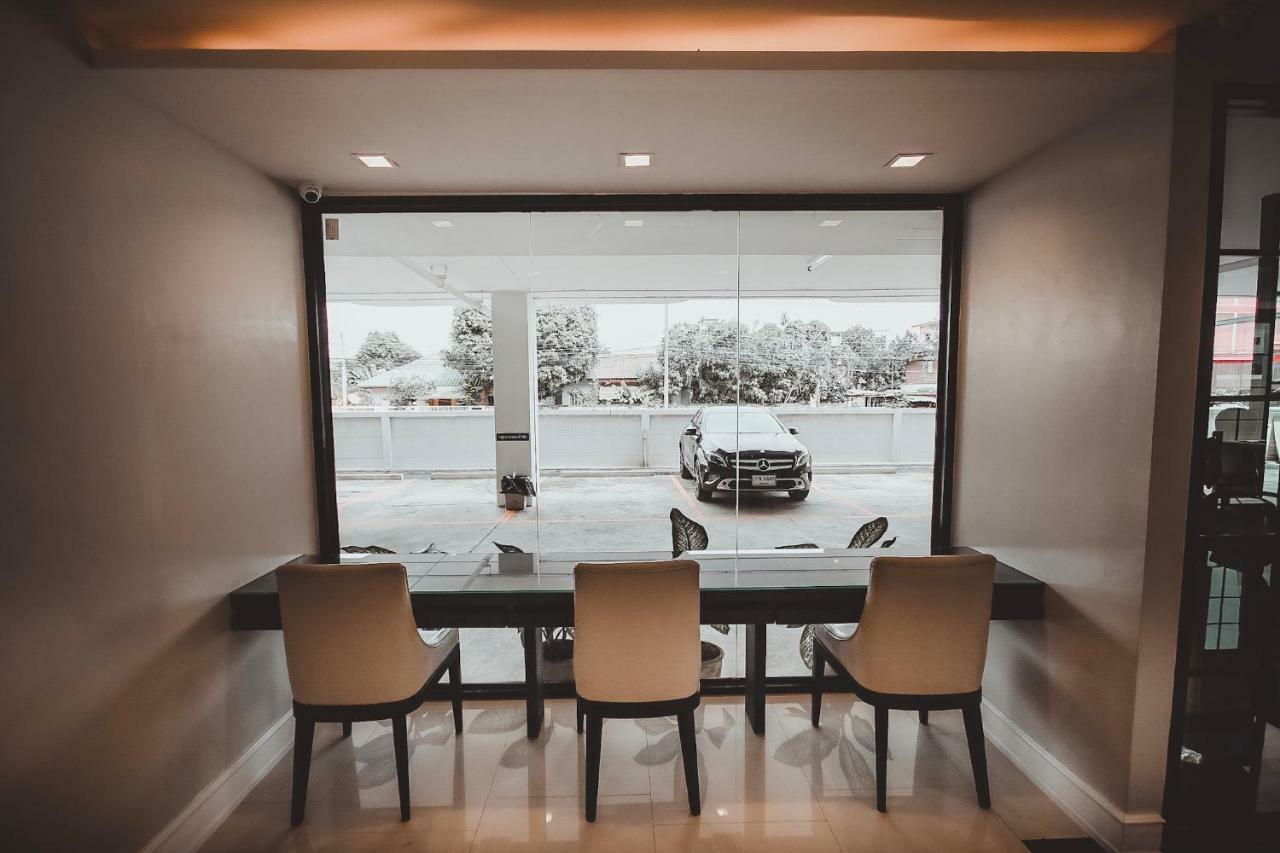 Ava Hotel Phitsanulok Eksteriør billede