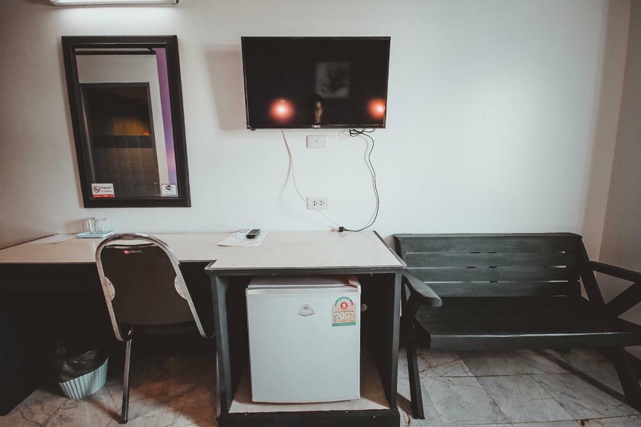 Ava Hotel Phitsanulok Eksteriør billede